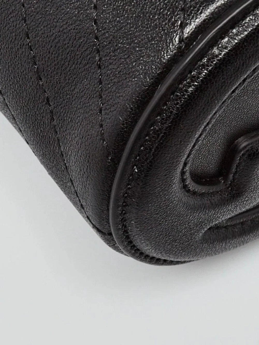 Gucci Black Leather Blondie Mini Barrel Bag - Picture 9 of 11